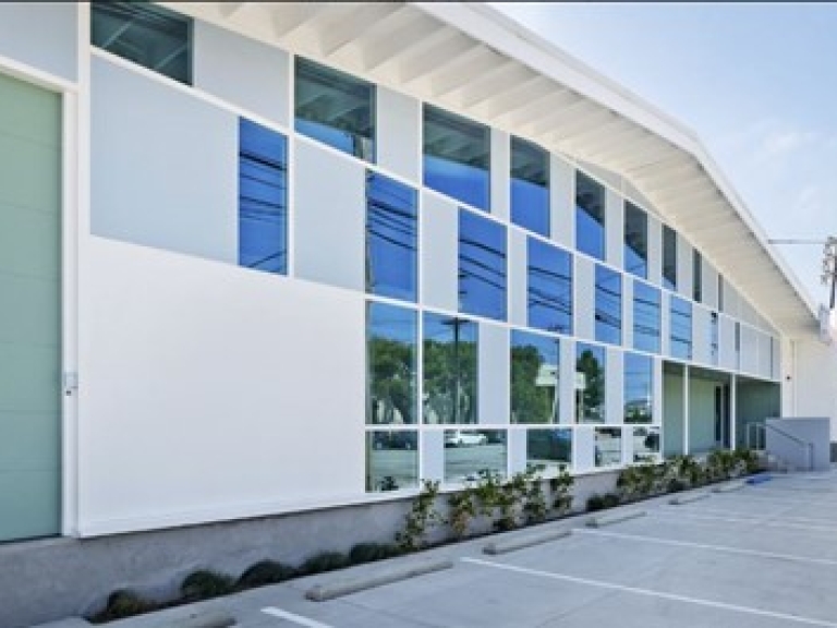 $4.325MM - Office building - Santa Monica, California