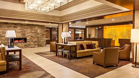 Doubletree-by-Hilton-Pittsburgh-GreenTree