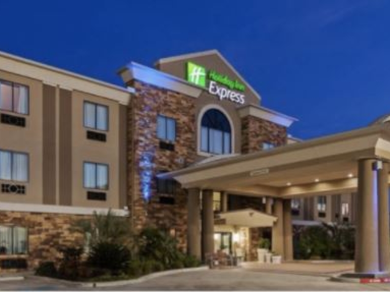 Holiday Inn Express- Cleveland, TX