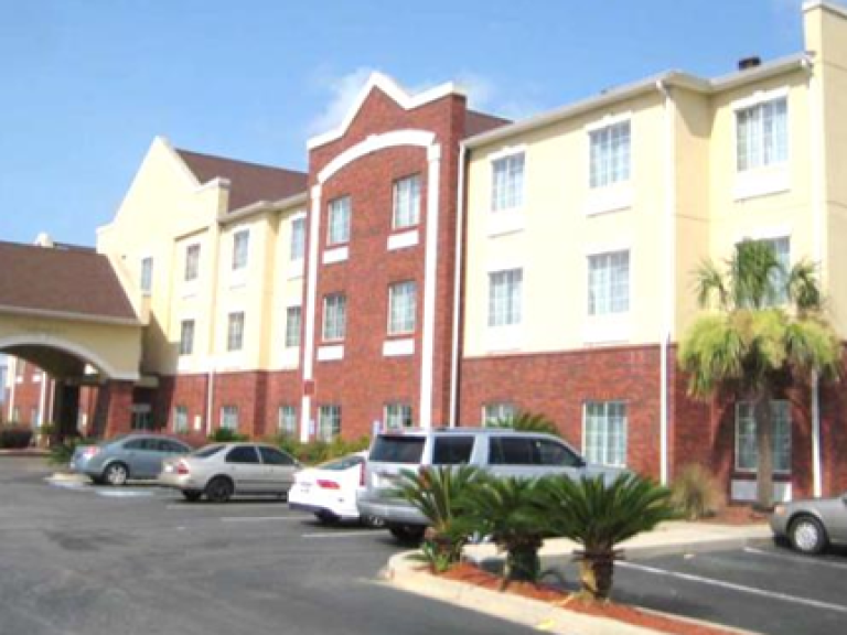 $3.6MM - 69 room Comfort Inn Suites & Hotel - Orangeburg, SC